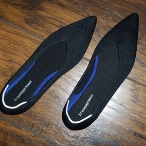 Black Ballet flats, Rothy fit